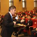 即興演講不是件容易事兒，1個腳本5個錦囊解決它