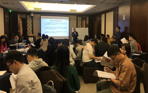 某知名化妝品集團《企業(yè)管理心理學》第二期課程圓滿完成！