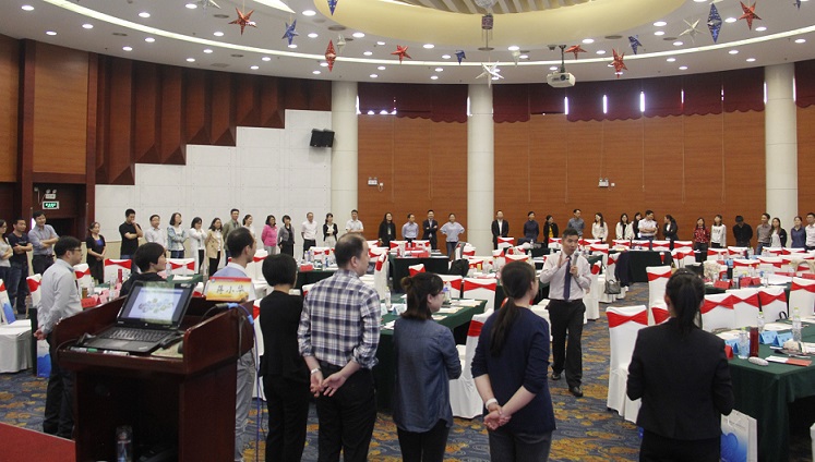  如何把握問責(zé)與容錯的尺度？