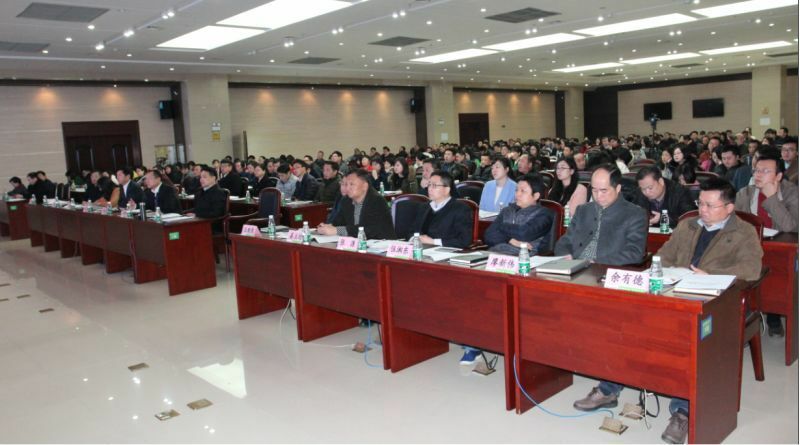 近日劉強東、馬化騰痛批公司高管，折射了什么？