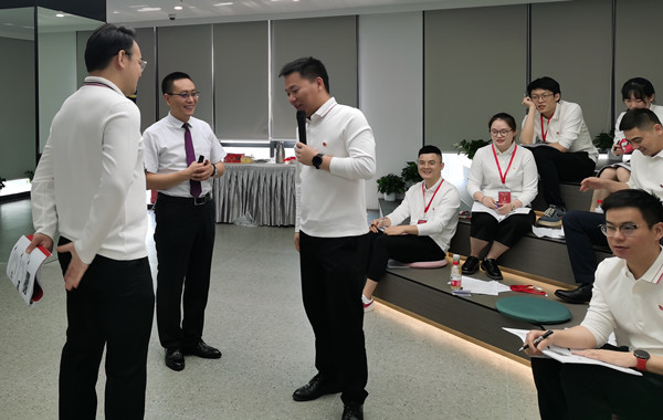 返聘！武漢某金融公司青年英才成長工程《有效溝通與執(zhí)行力》精彩課程回顧！