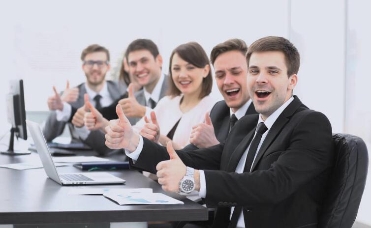 畫龍點(diǎn)睛——商務(wù)PPT專業(yè)設(shè)計(jì)與TTT呈現(xiàn)